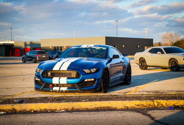 Ford Mustang Shelby GT350 2015