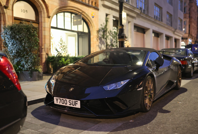 Lamborghini Huracán LP640-4 Performante Spyder