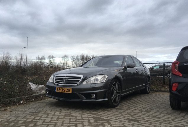 Mercedes-Benz S 63 AMG W221