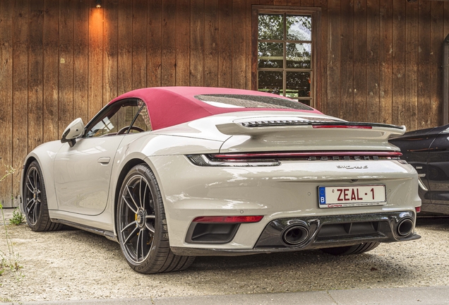 Porsche 992 Turbo S Cabriolet