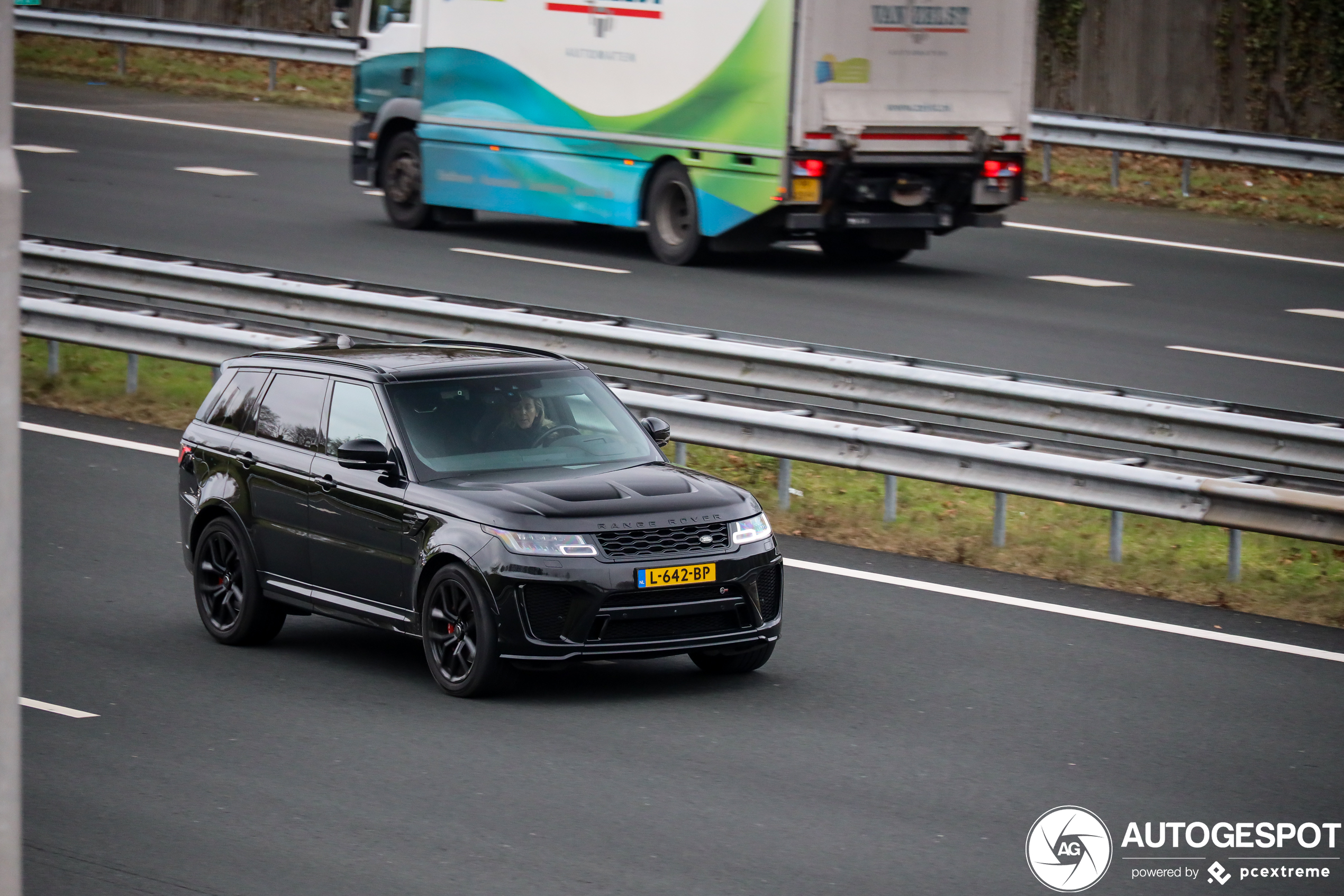 Land Rover Range Rover Sport SVR 2018