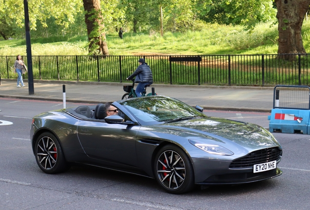 Aston Martin DB11 V8 Volante