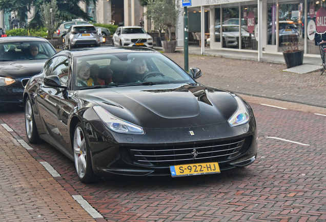 Ferrari GTC4Lusso T