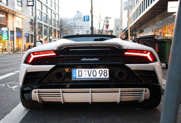 Lamborghini Huracán LP640-4 EVO Spyder