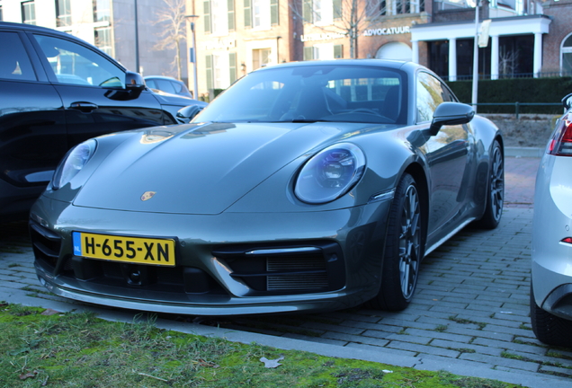 Porsche 992 Carrera 4S