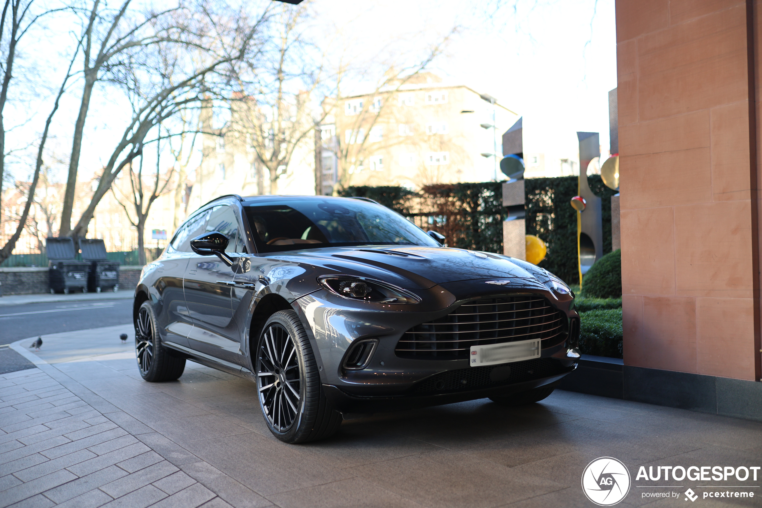 Aston Martin DBX