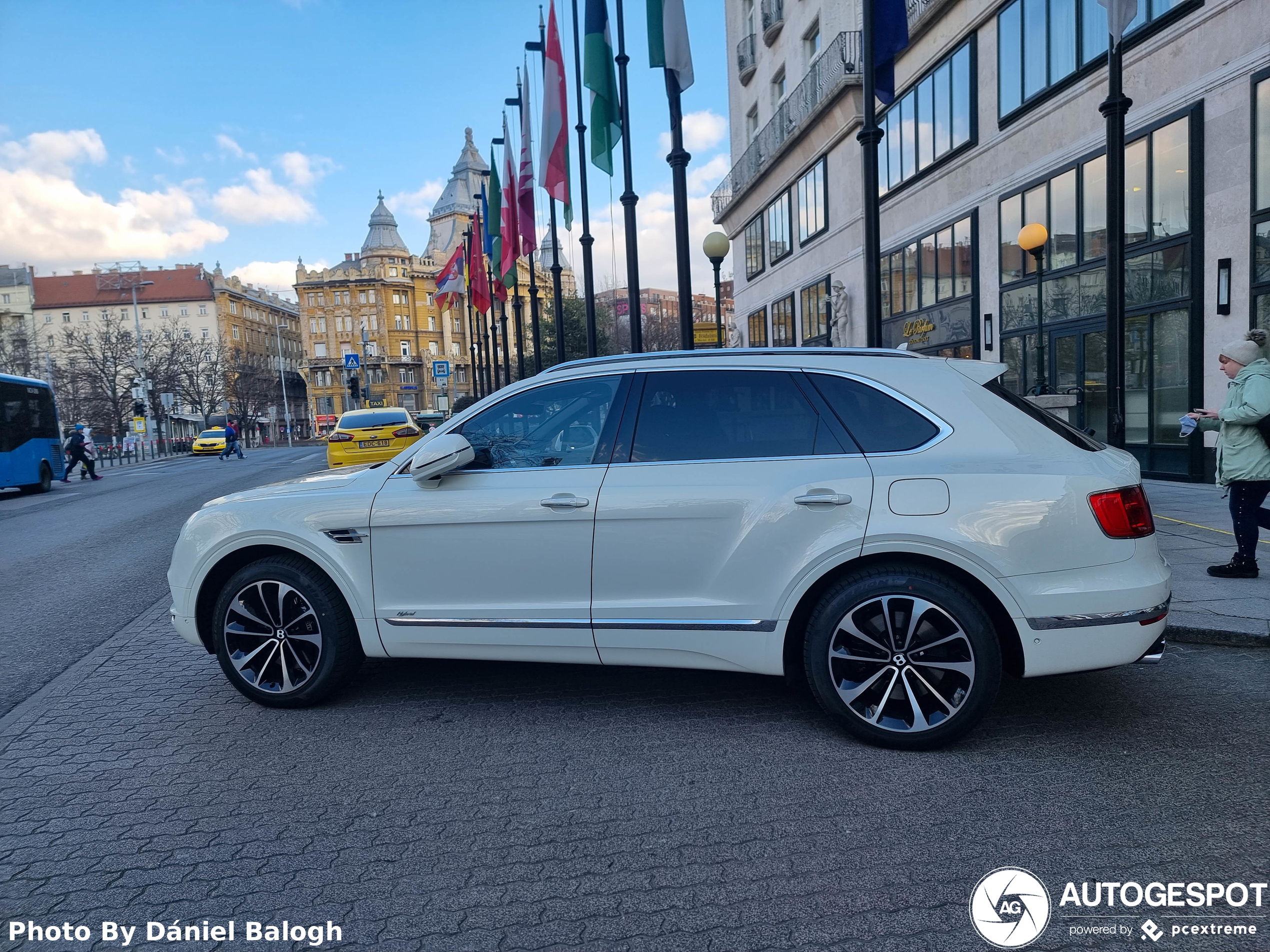 Bentley Bentayga Hybrid