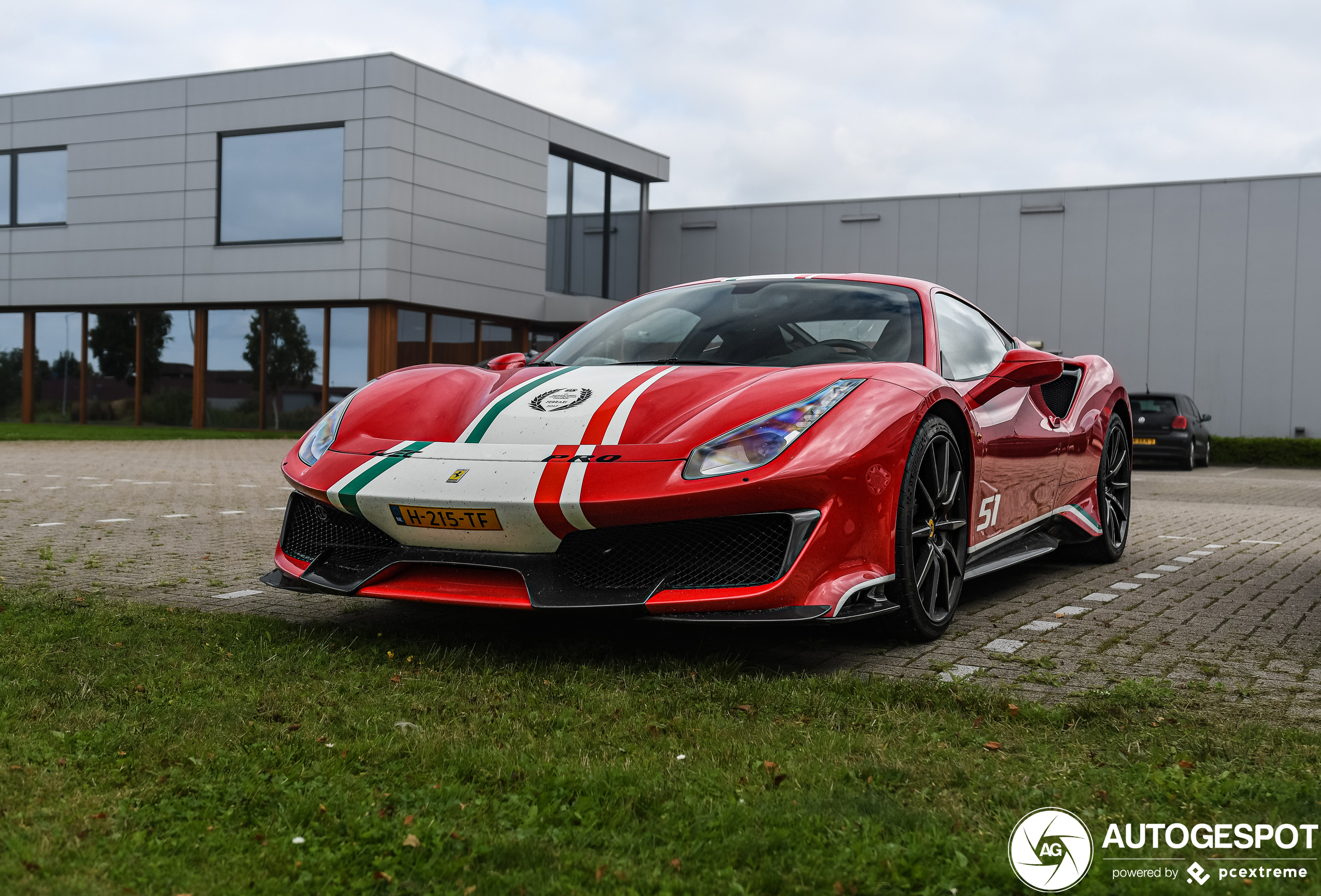 Ferrari 488 Pista Piloti