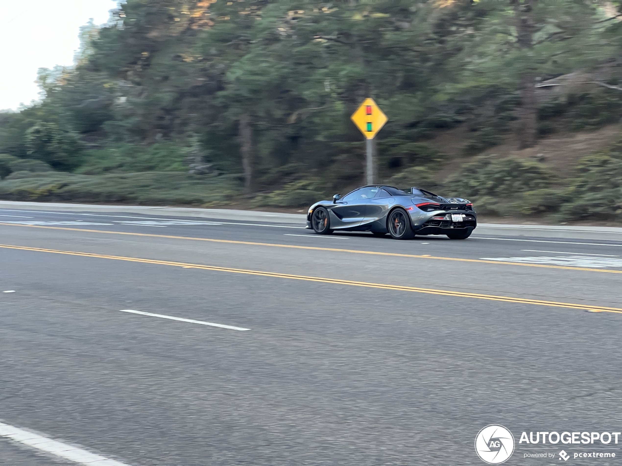 McLaren 720S Spider