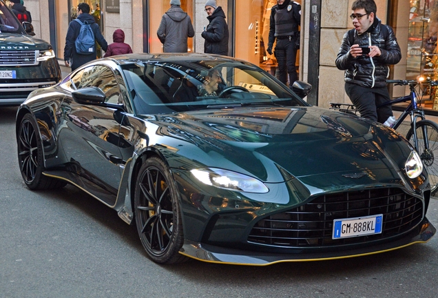 Aston Martin V12 Vantage 2023