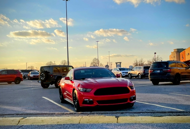 Ford Mustang GT 2015