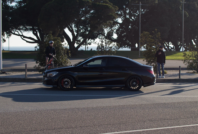 Mercedes-Benz CLA 45 AMG C117