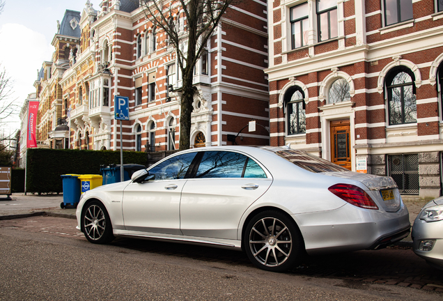 Mercedes-Benz S 63 AMG V222