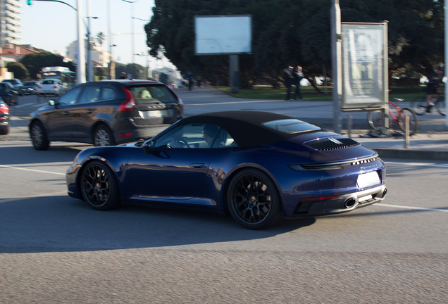 Porsche 992 Carrera 4 GTS Cabriolet