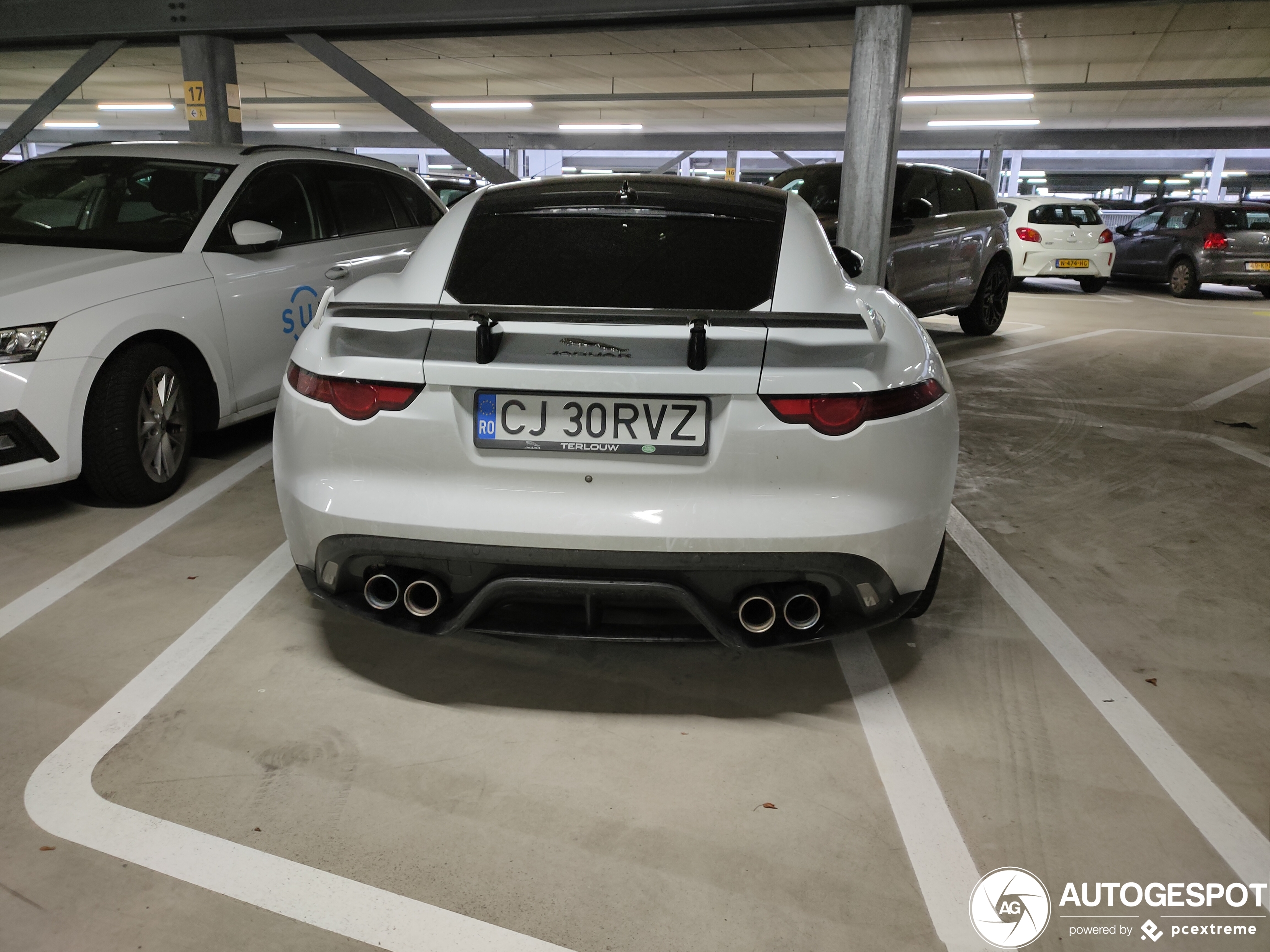 Jaguar F-TYPE SVR Coupé 2017