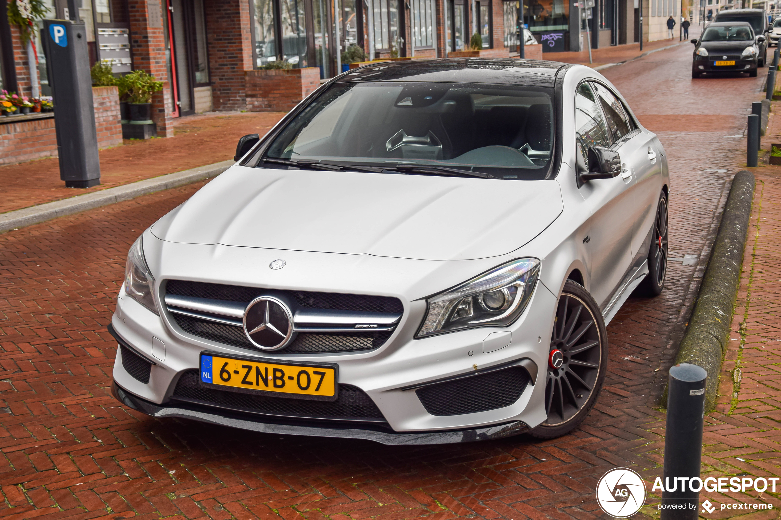 Mercedes-Benz CLA 45 AMG C117