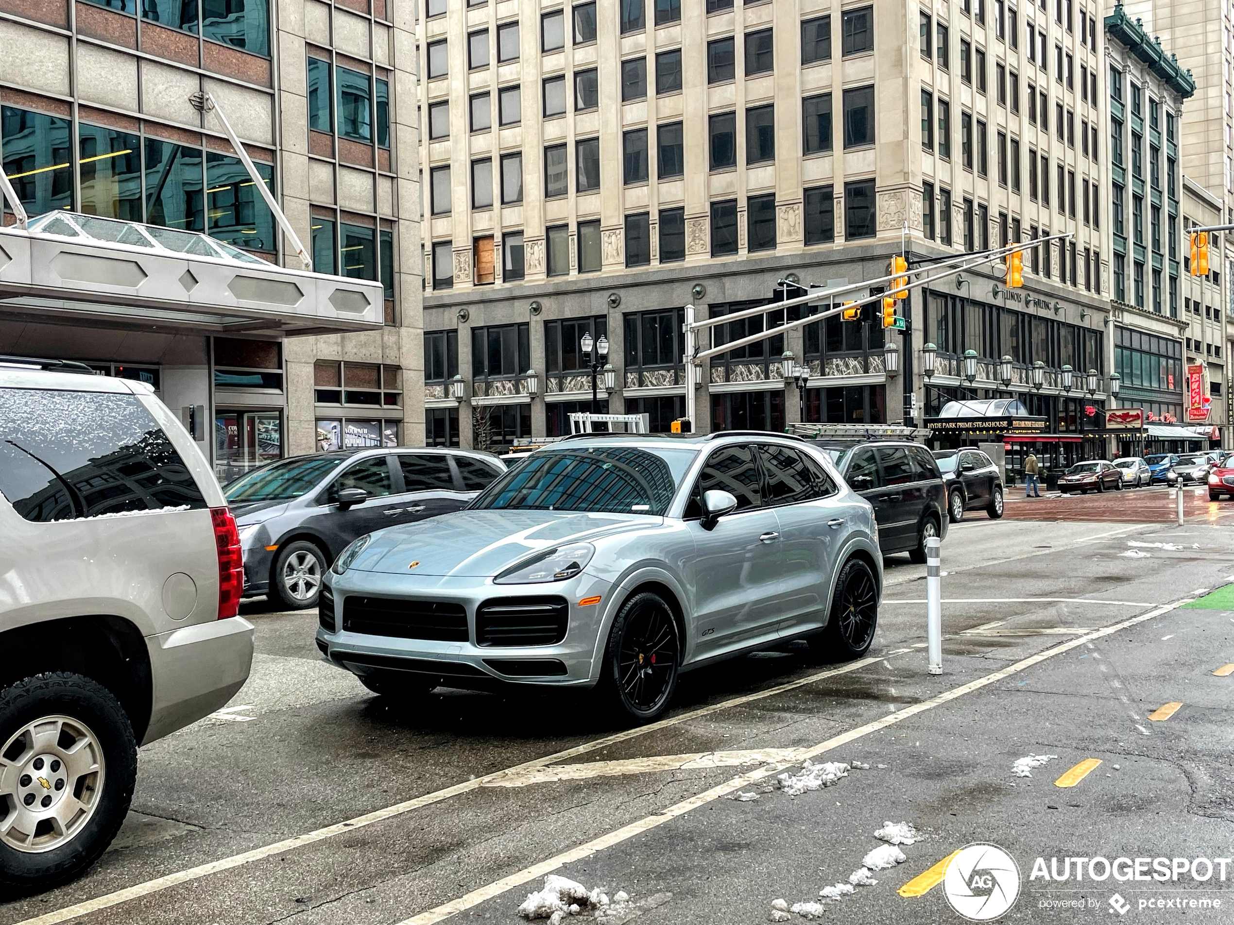 Porsche 9YA Cayenne GTS