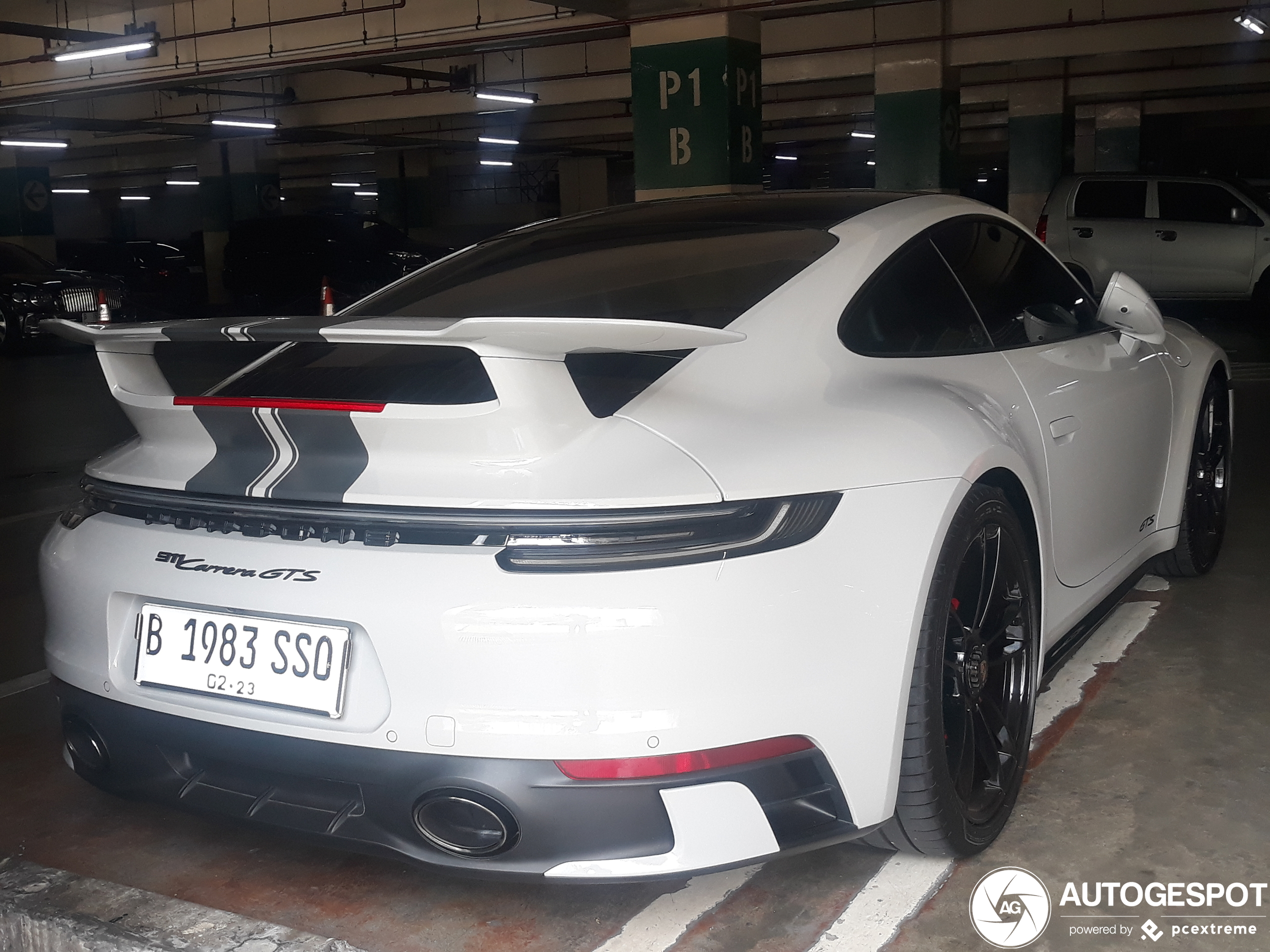 Porsche 992 Carrera GTS