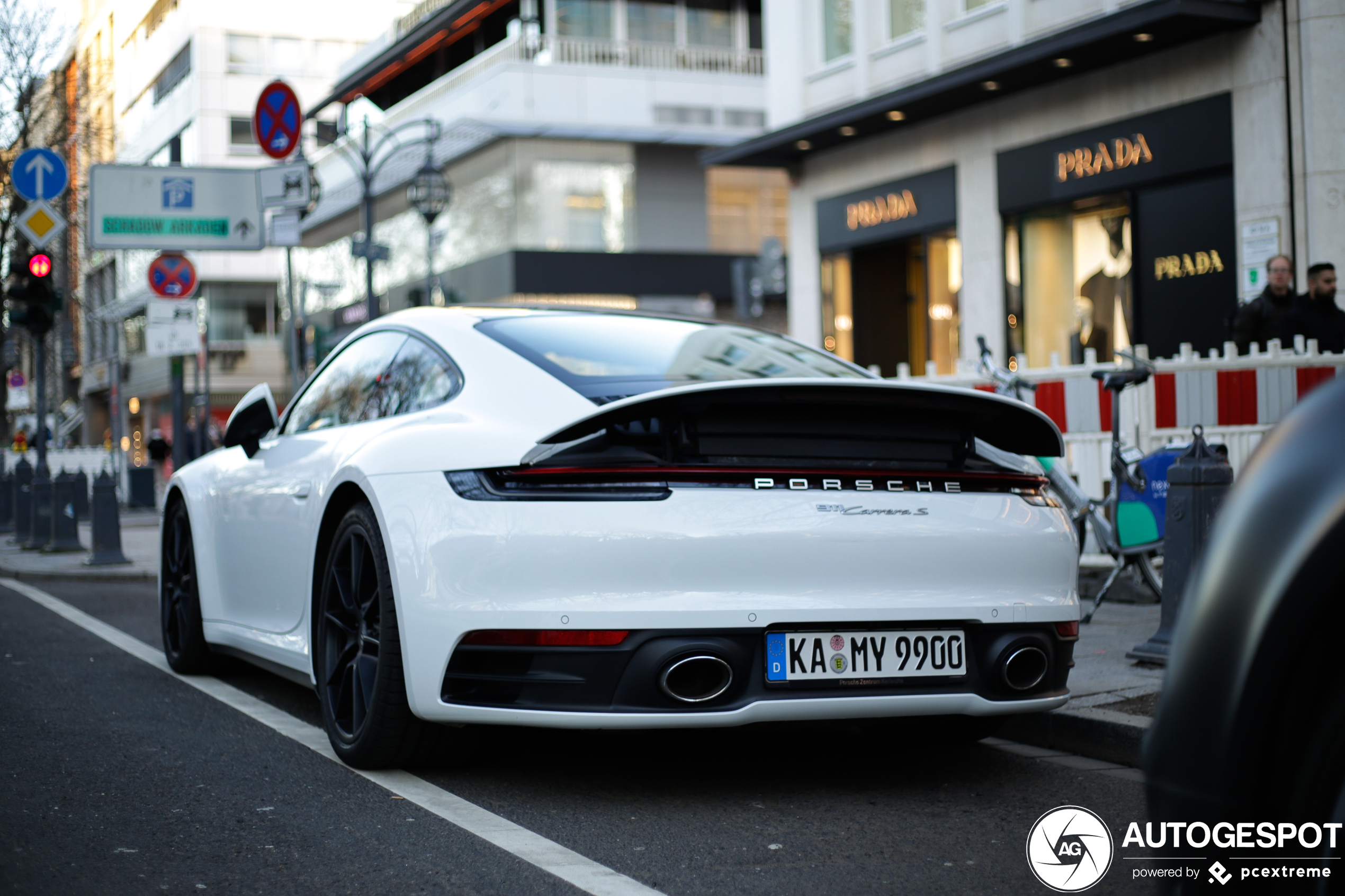 Porsche 992 Carrera S