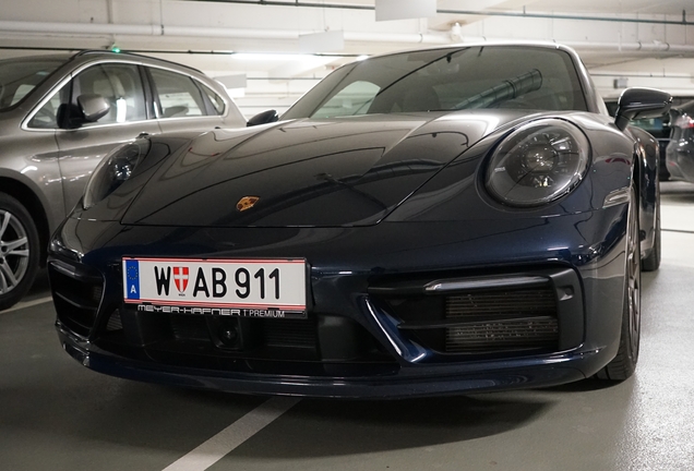 Porsche 992 Carrera 4S