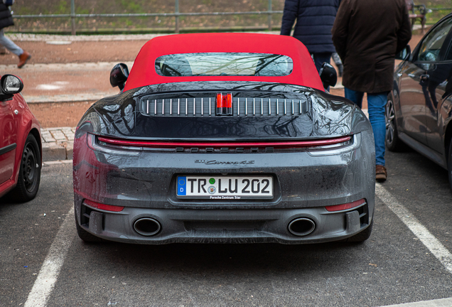 Porsche 992 Carrera 4S Cabriolet