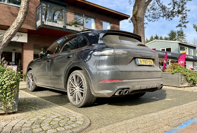 Porsche Cayenne Turbo S E-Hybrid