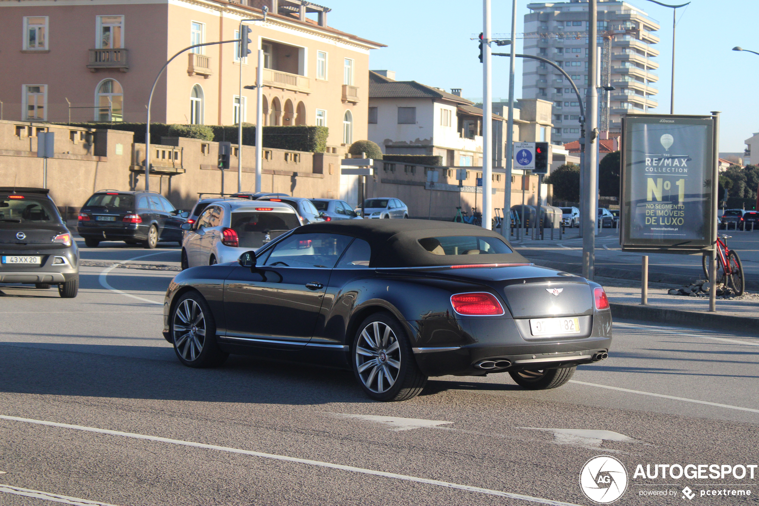 Bentley Continental GTC V8