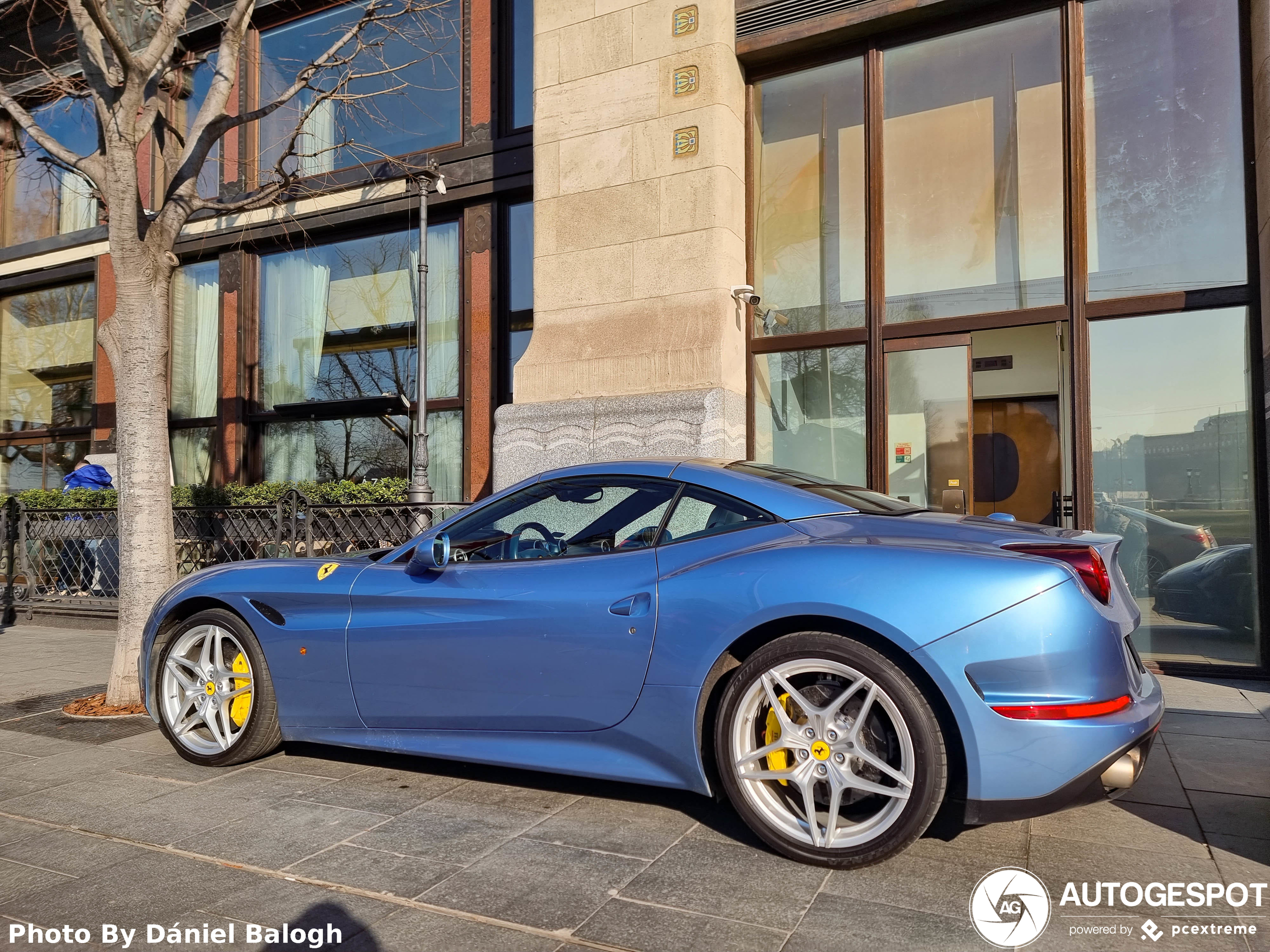 Ferrari California T