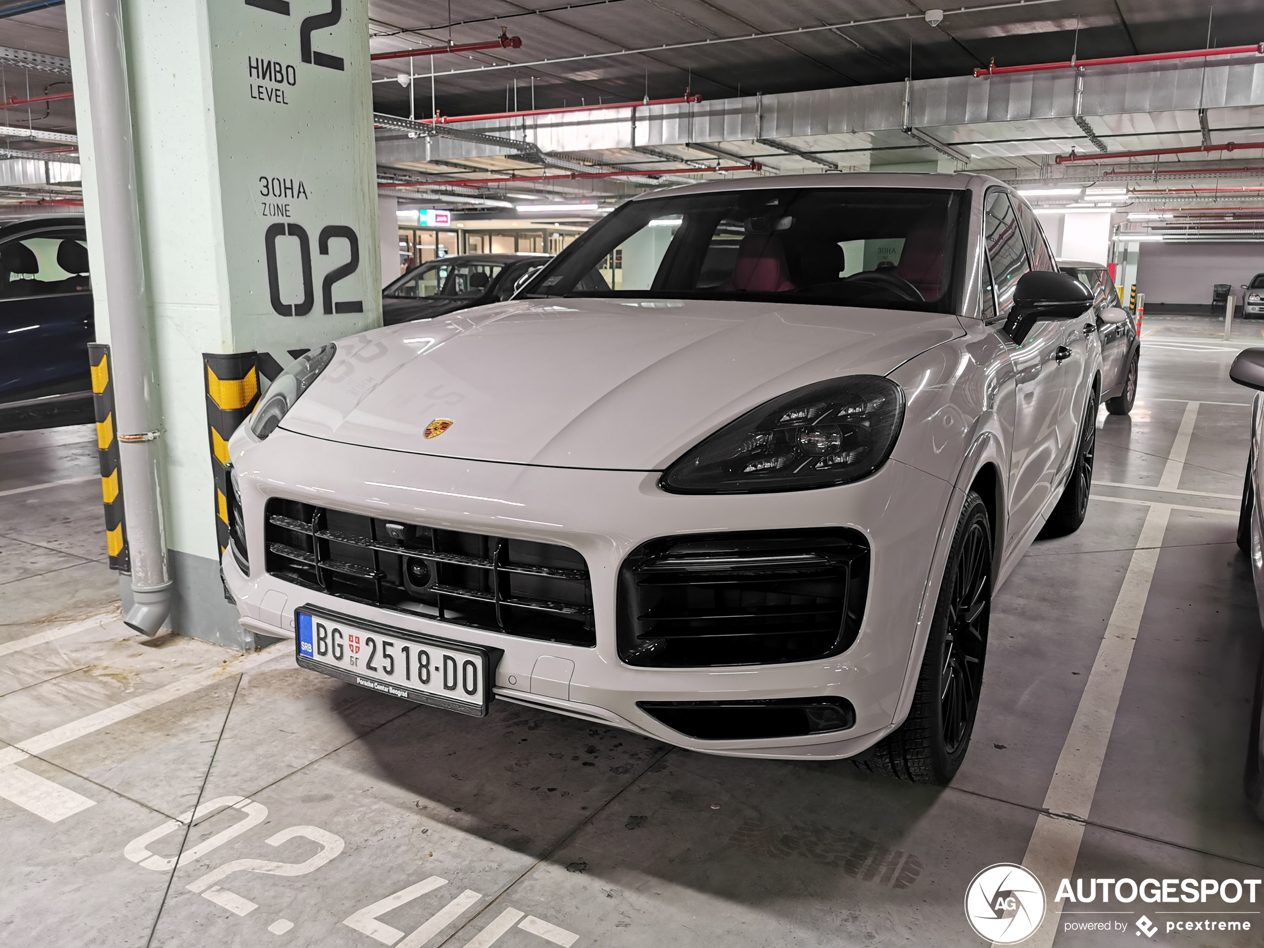 Porsche 9YA Cayenne GTS