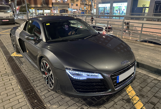 Audi R8 V10 2013