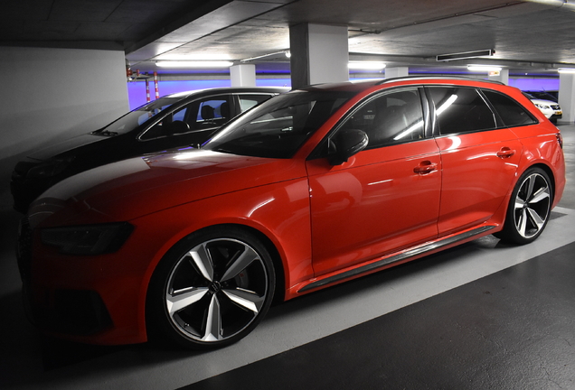 Audi RS4 Avant B9