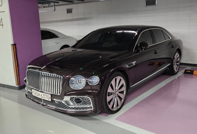 Bentley Flying Spur V8 2021