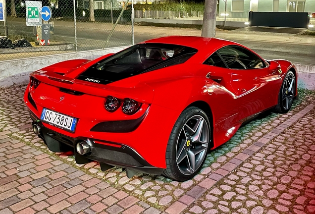 Ferrari F8 Tributo