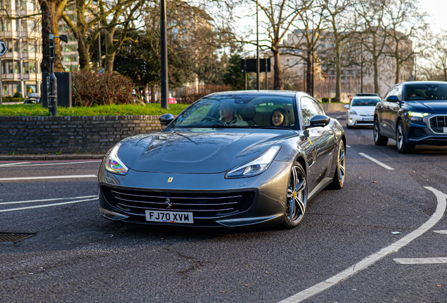 Ferrari GTC4Lusso