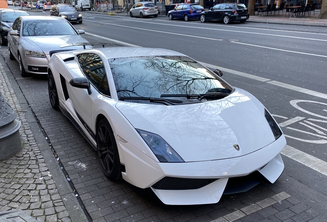 Lamborghini Gallardo LP570-4 Superleggera