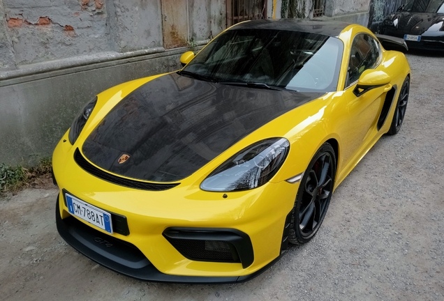 Porsche 718 Cayman GT4