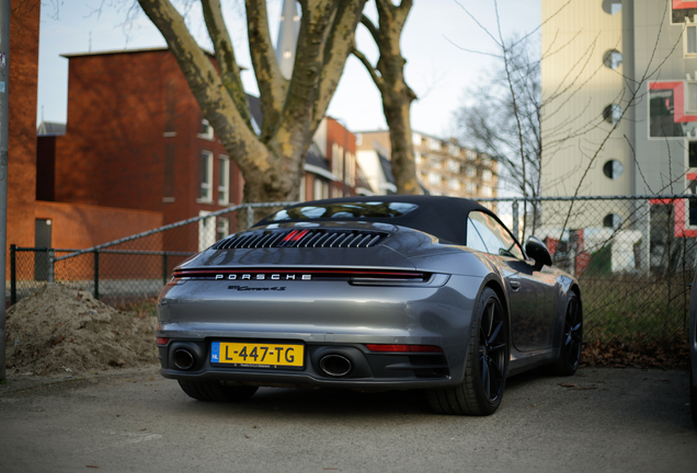 Porsche 992 Carrera 4S Cabriolet