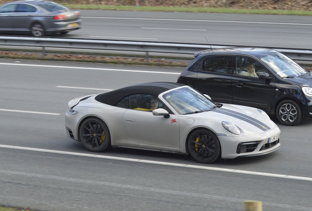 Porsche 992 Carrera 4S Cabriolet