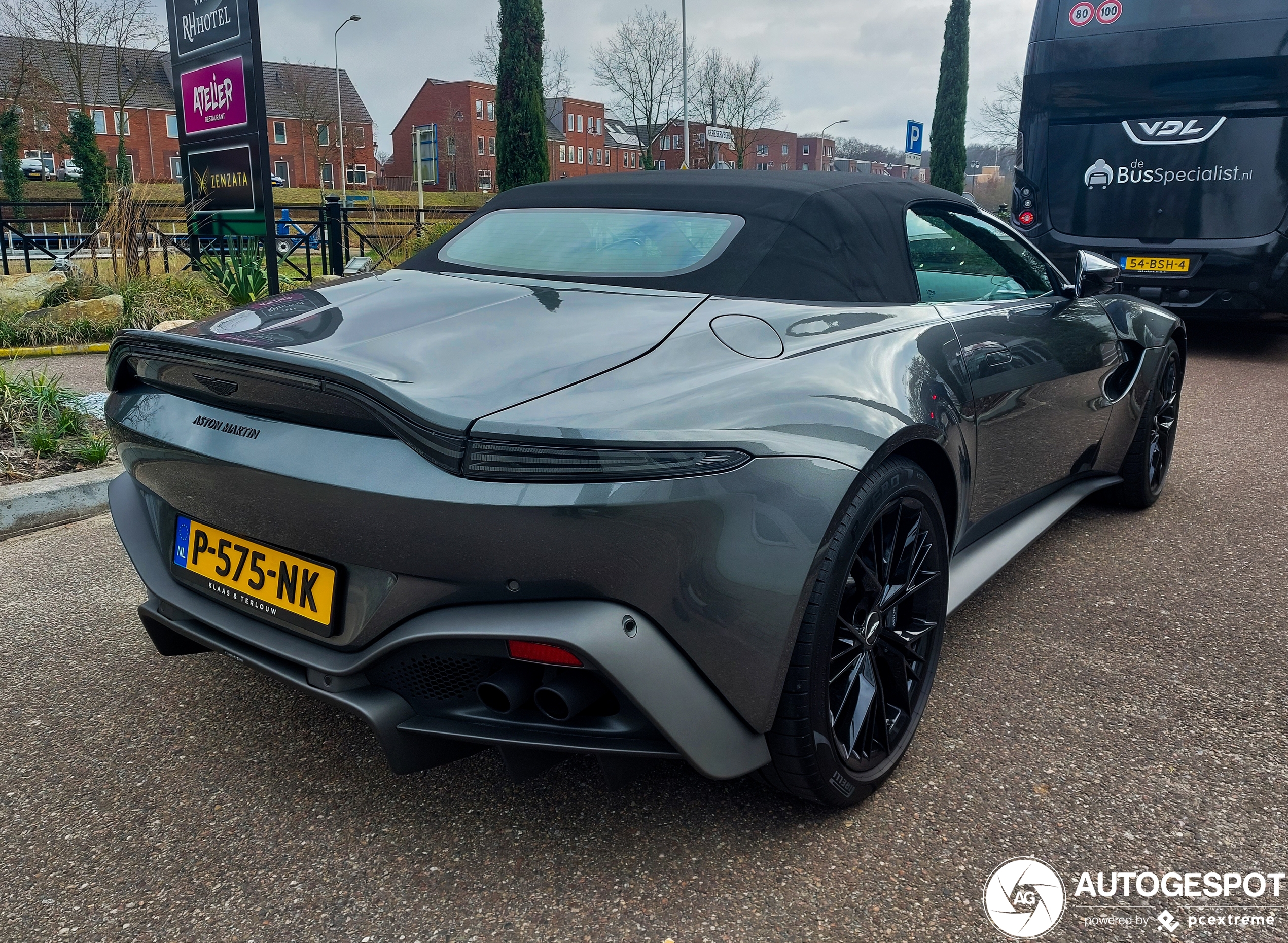 Aston Martin V8 Vantage Roadster 2020