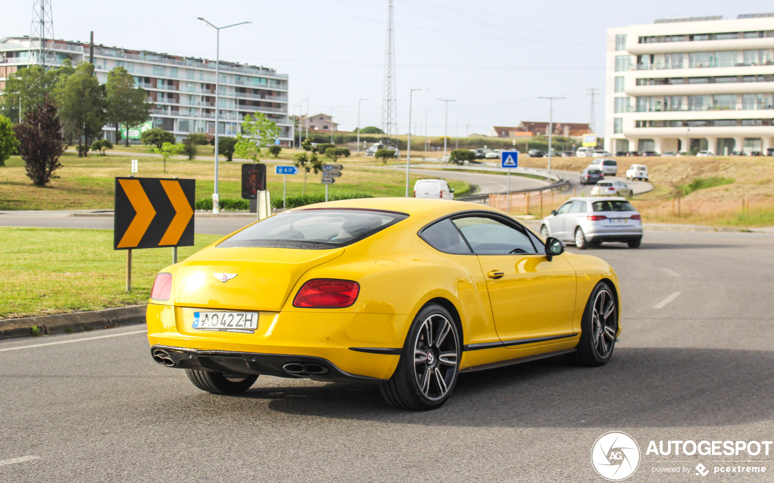 Bentley Continental GT V8