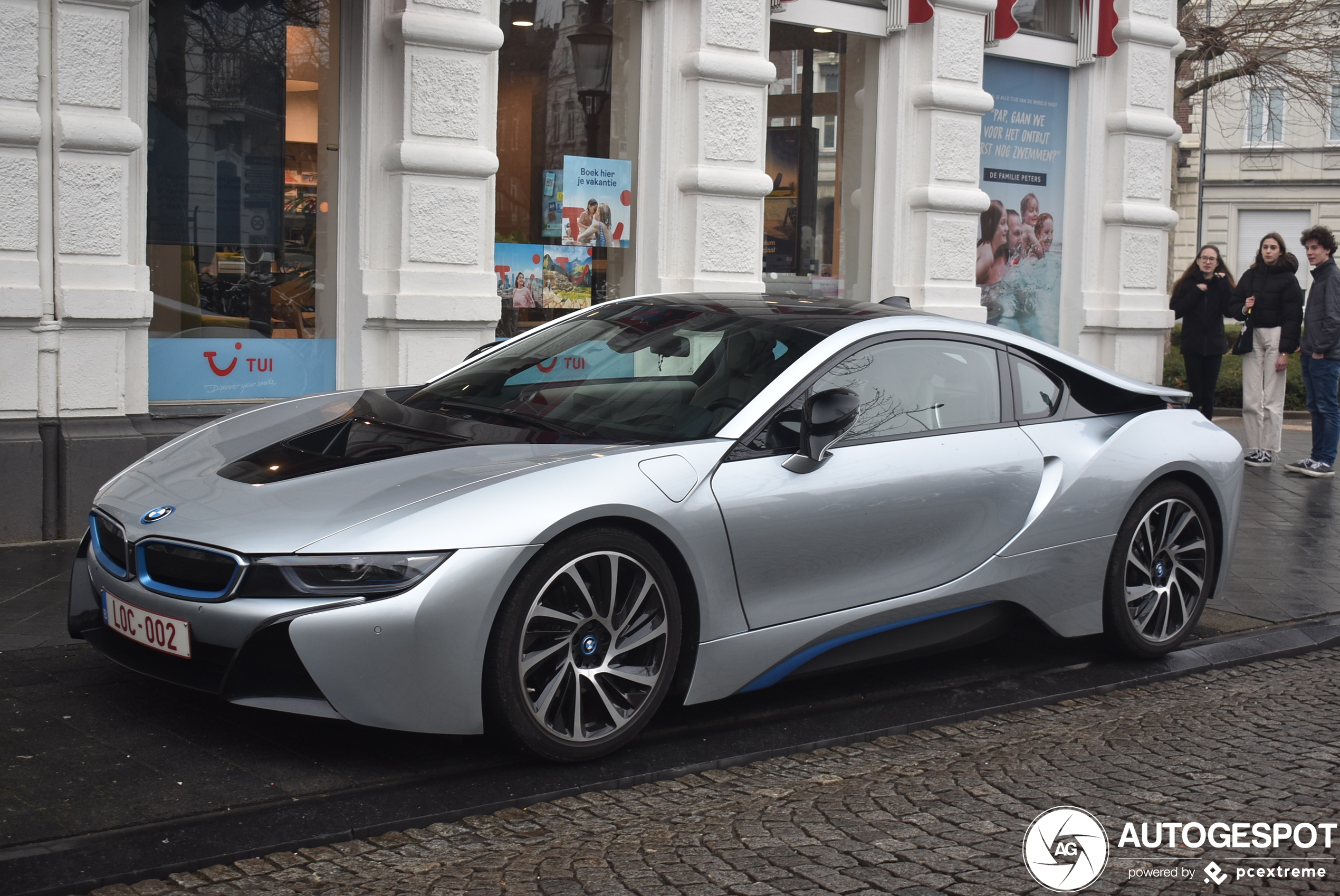 BMW i8