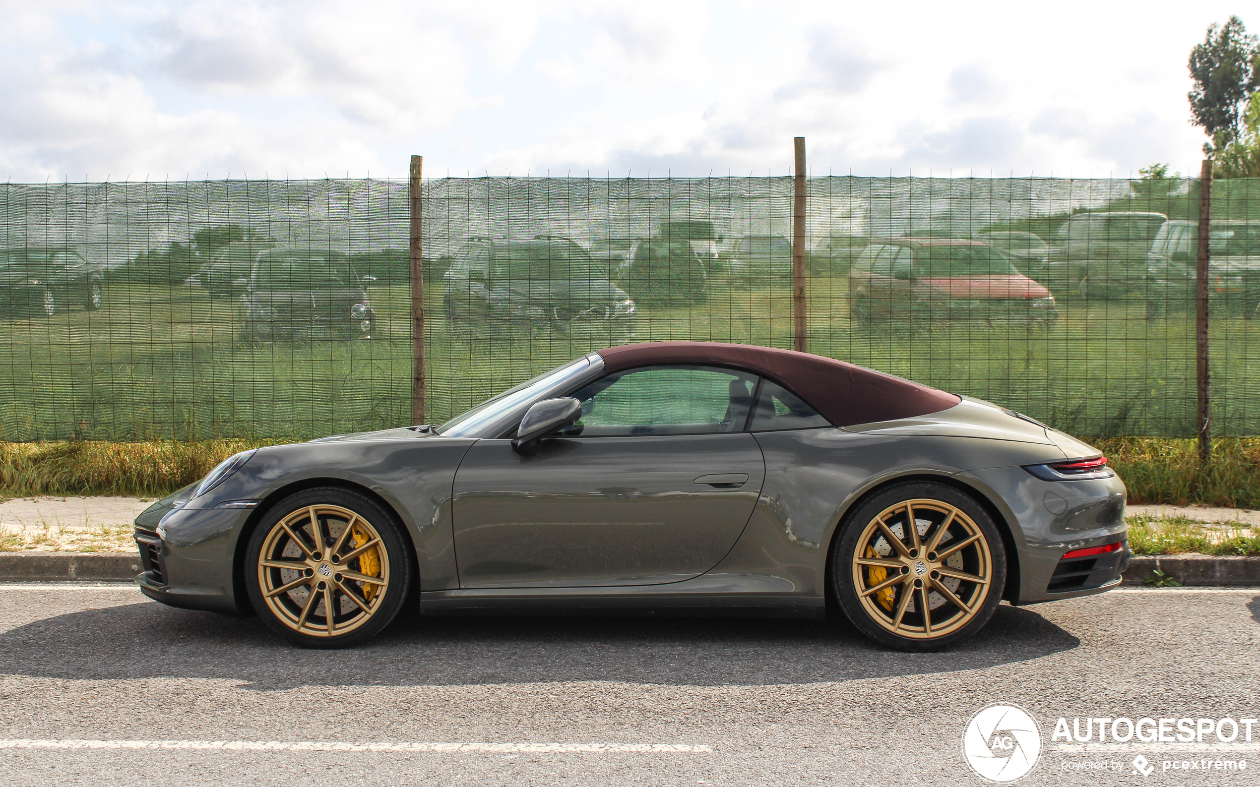 Porsche 992 Carrera 4S Cabriolet