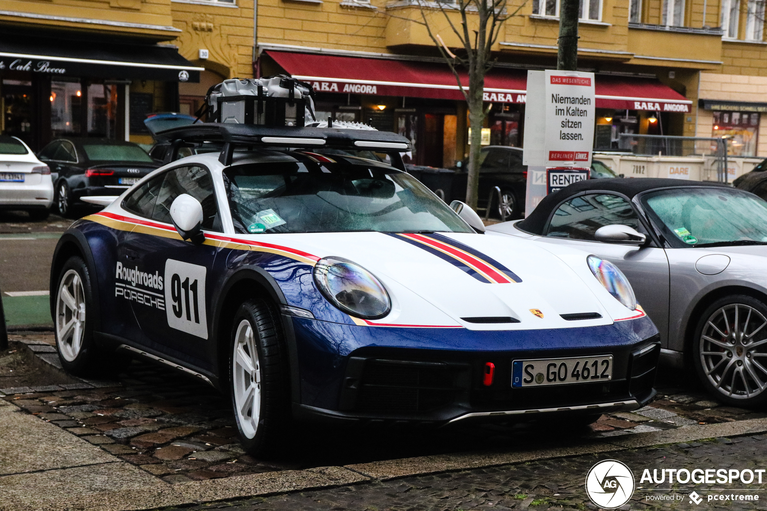 Porsche 992 Dakar