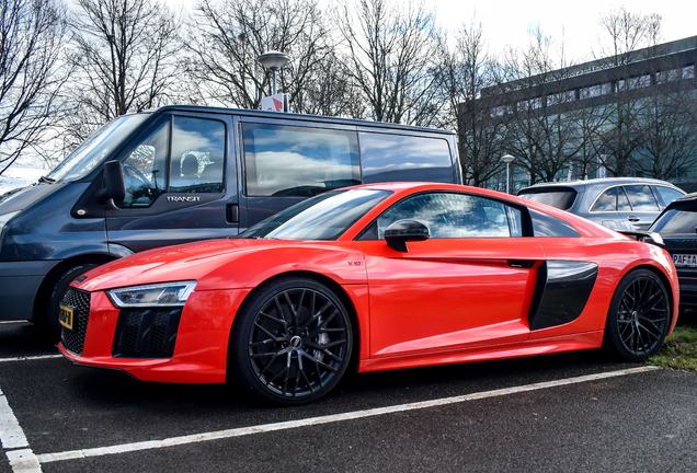 Audi R8 V10 Plus 2015