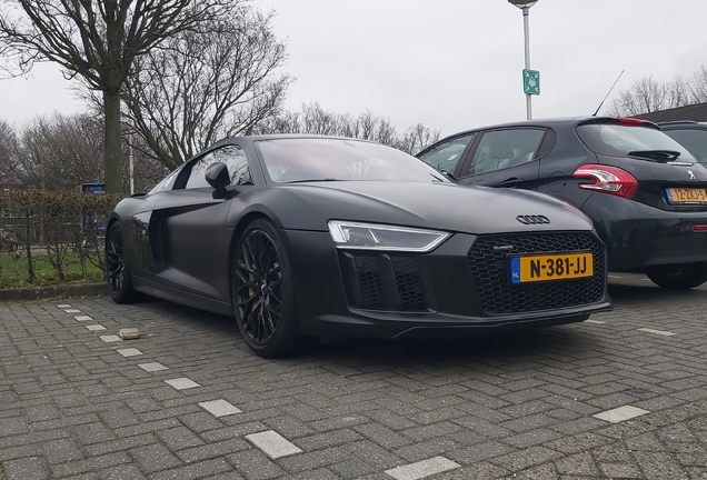 Audi R8 V10 Plus 2015