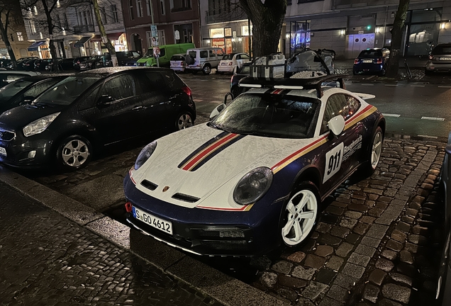 Porsche 992 Dakar