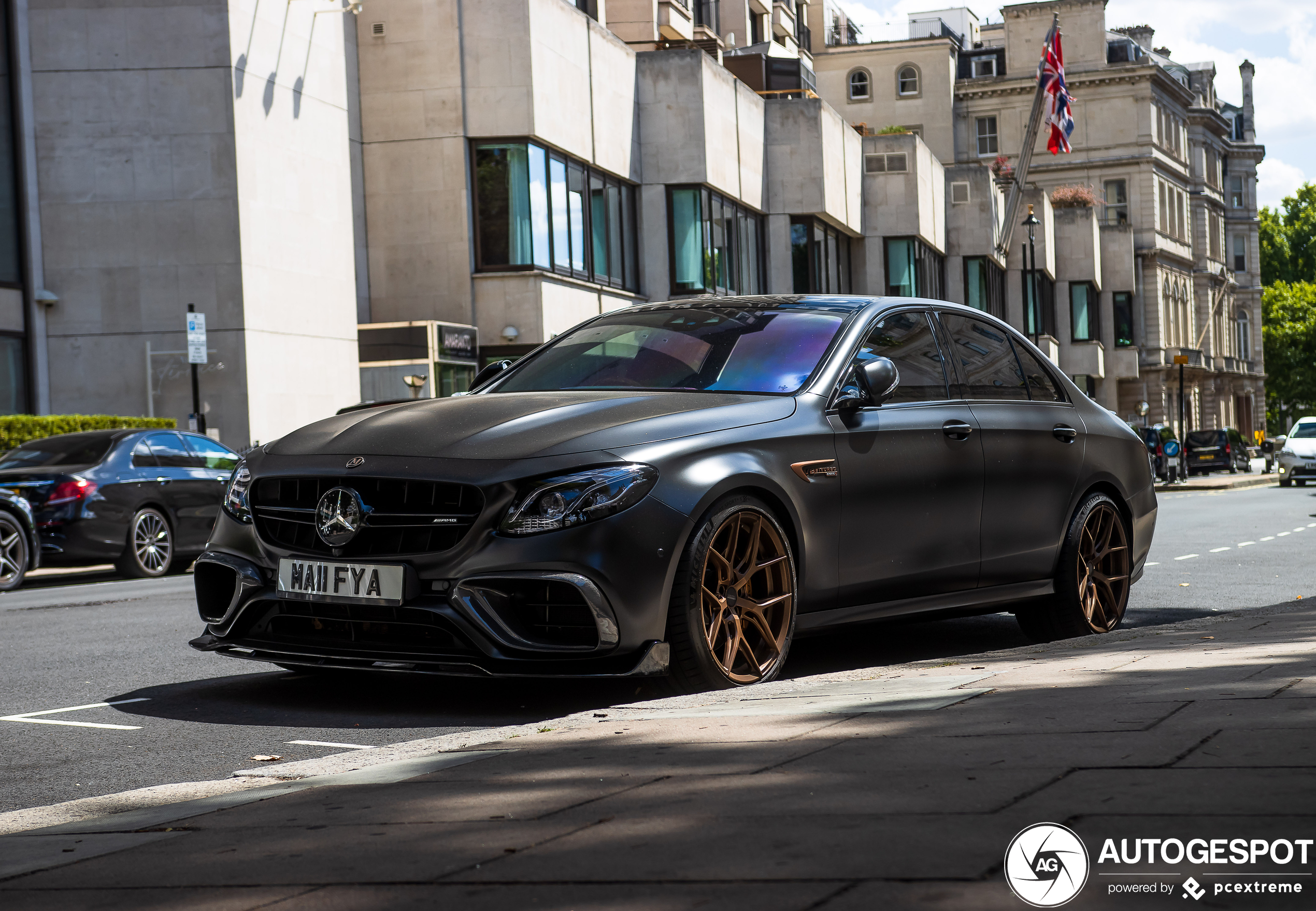 Mercedes-AMG Brabus E B40-700 W213