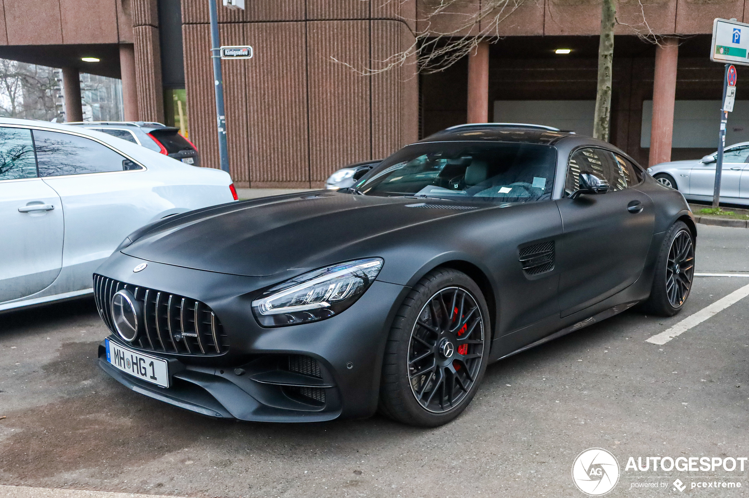 Mercedes-AMG GT C C190 2019