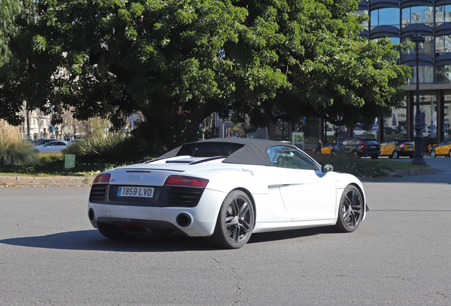 Audi R8 V10 Spyder 2013