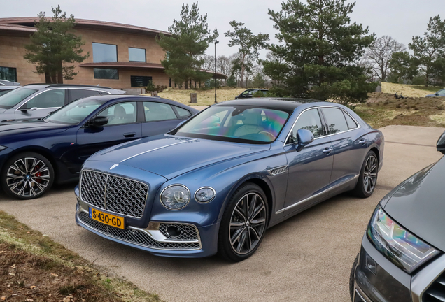 Bentley Flying Spur Hybrid Mulliner